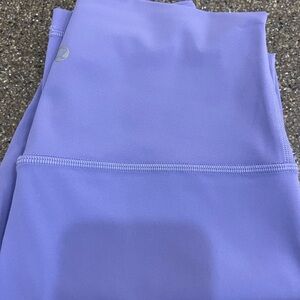 Lululemon size 6 HR align 23” pants!